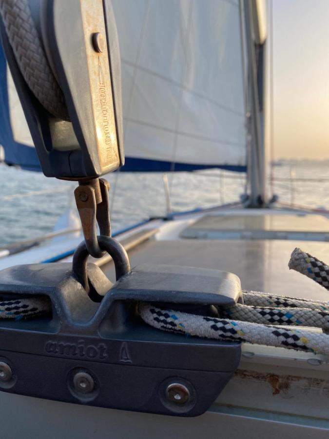 Stay In A Boat - Lisboa 外观 照片